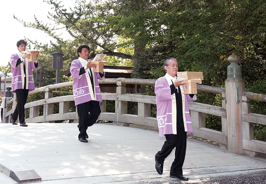 伊勢神宮外宮奉納